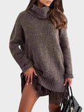 Brauner Pullover und braunes Kleid