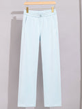Himmelblaue Hose
